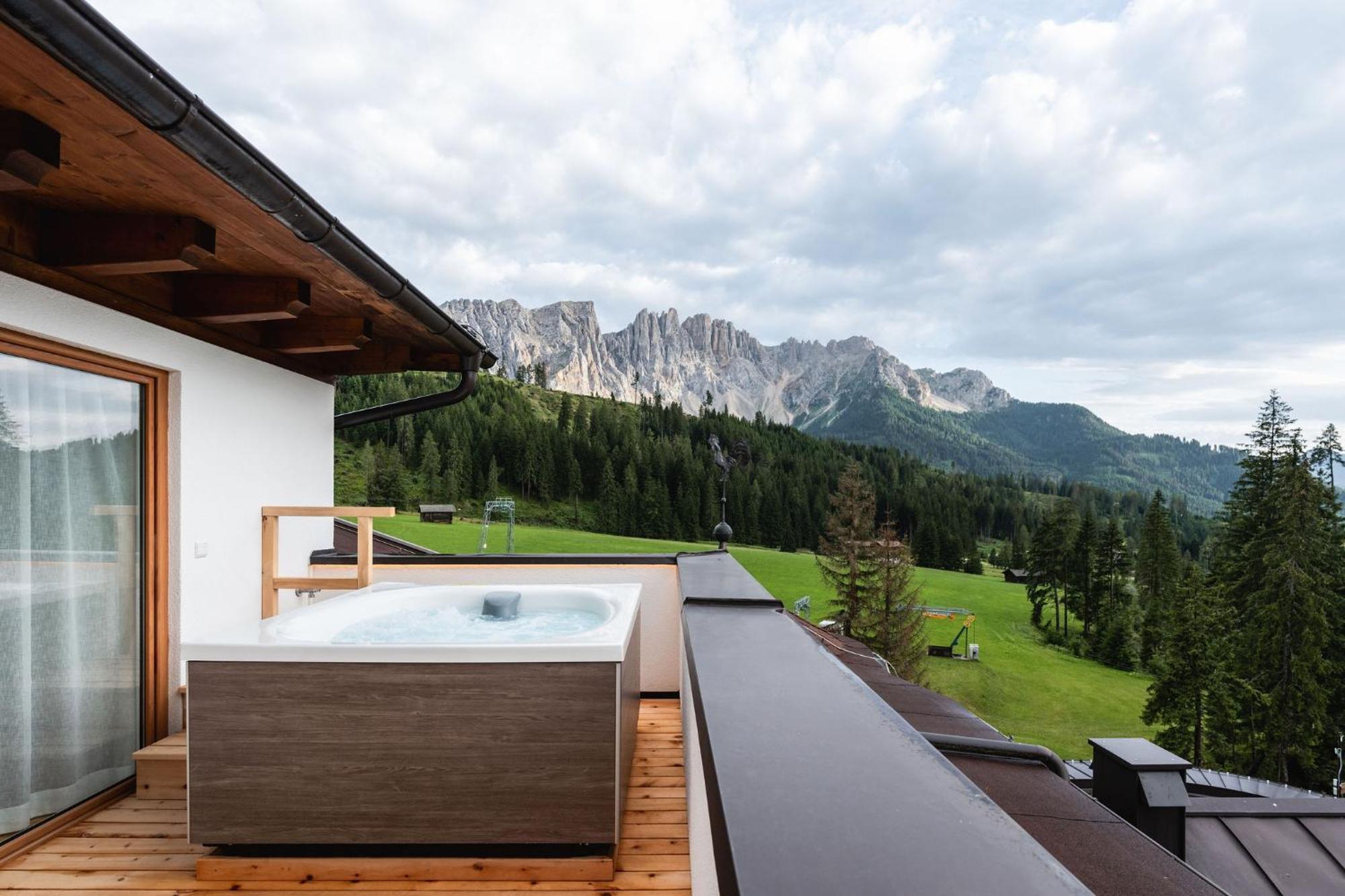Moseralm Dolomiti Spa Resort โนวาเลวานเต ภายนอก รูปภาพ